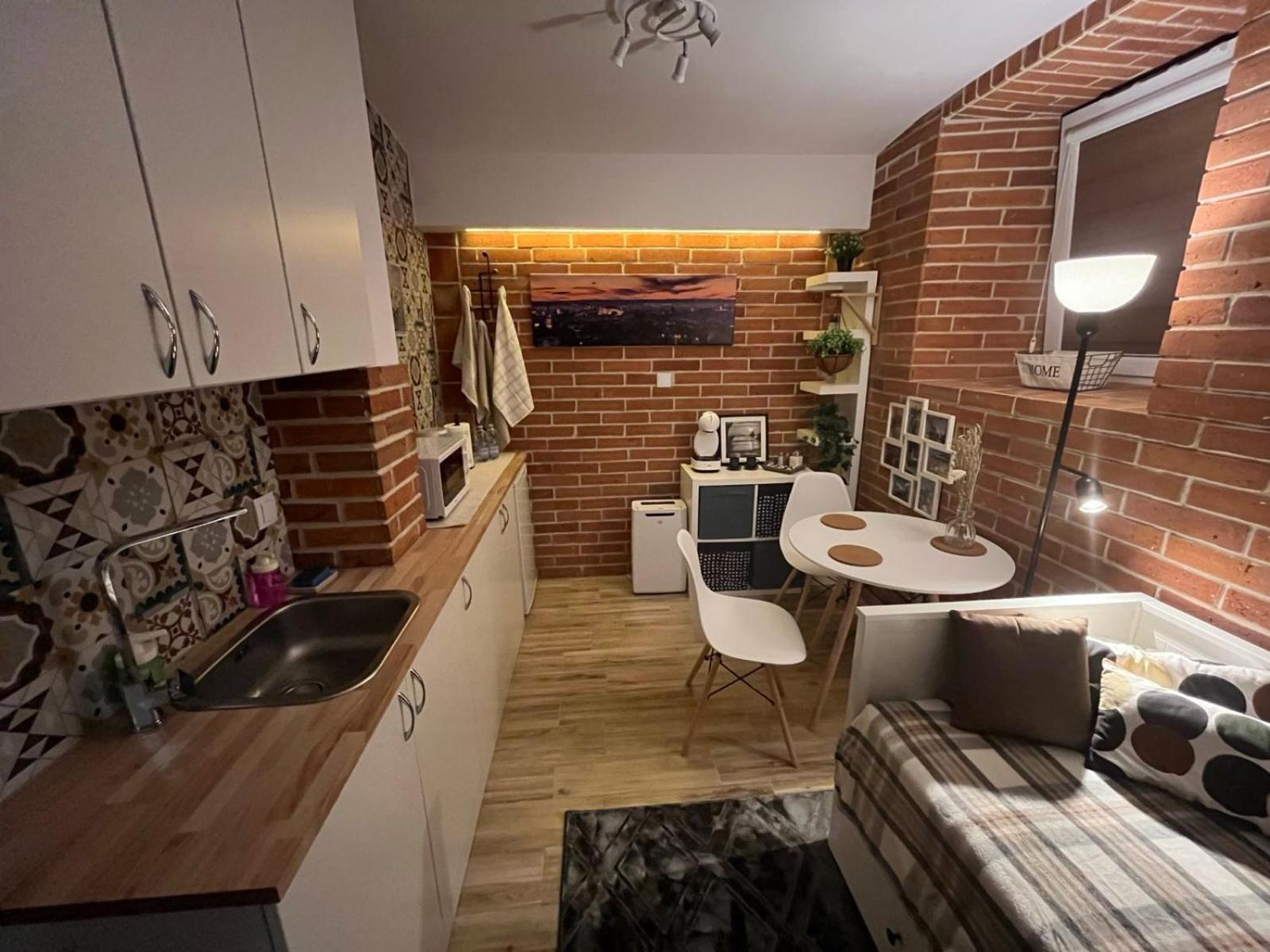 Mini Apartament W Centrum Krakowa Appartement Buitenkant foto